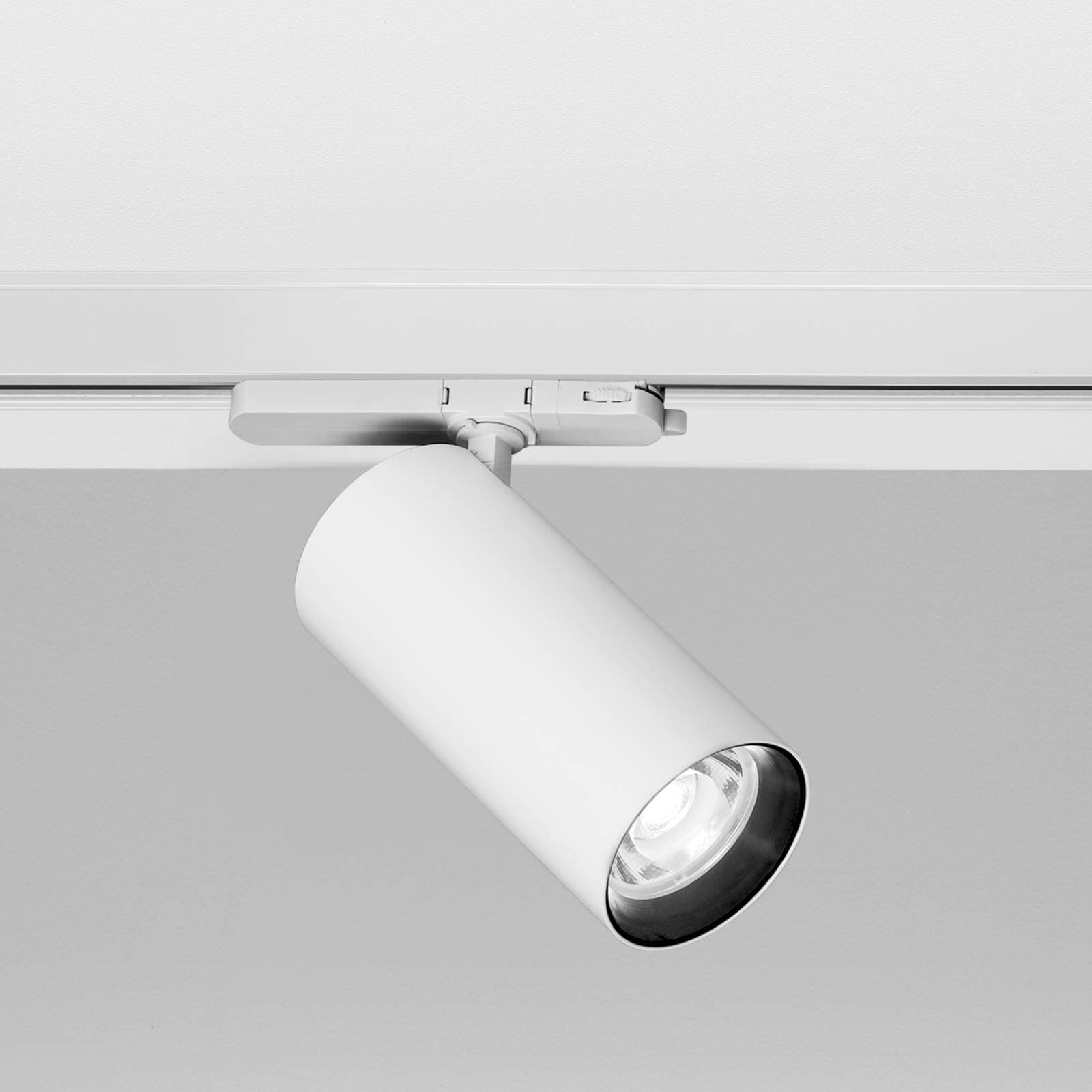 Switch image 6